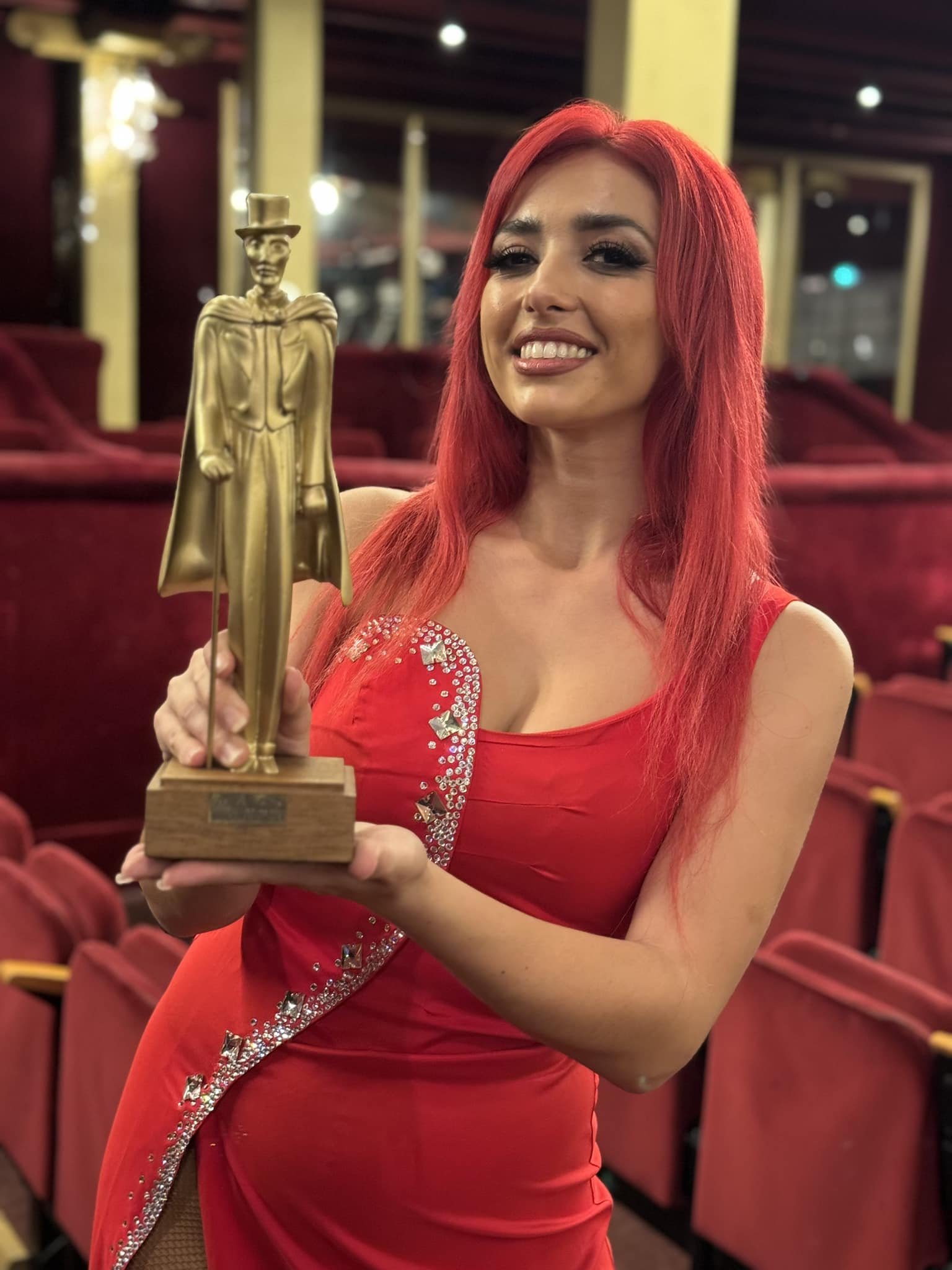 Cătălin Bordea, cucerit de o roșcată: „E femeia perfectă”. Cine e Solange Kardinaly de la iUmor