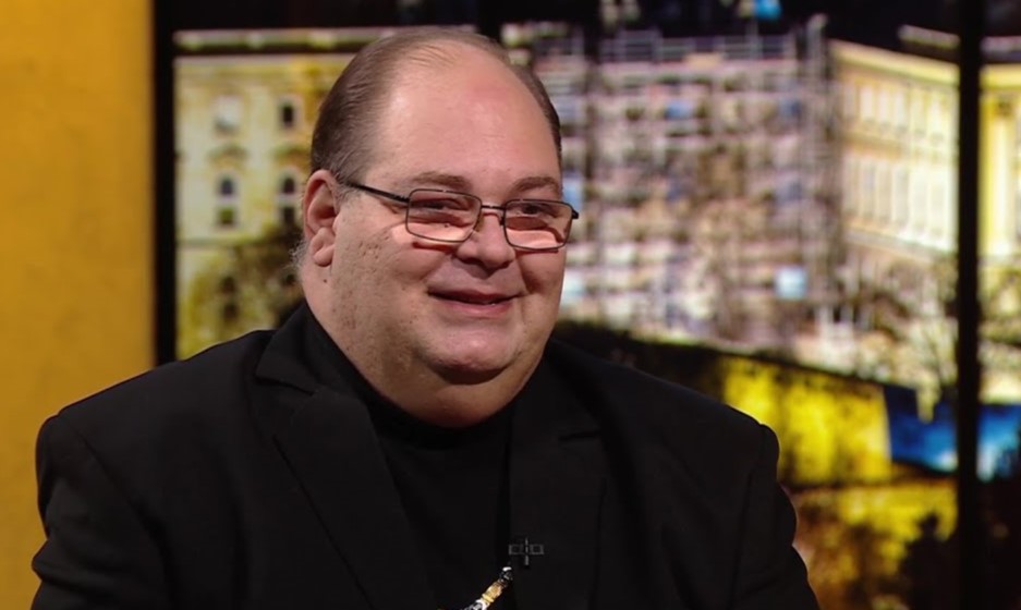 Sürgősségin kötött ki, mentő vitte el a 100 Tagú Cigányzenekar énekesét