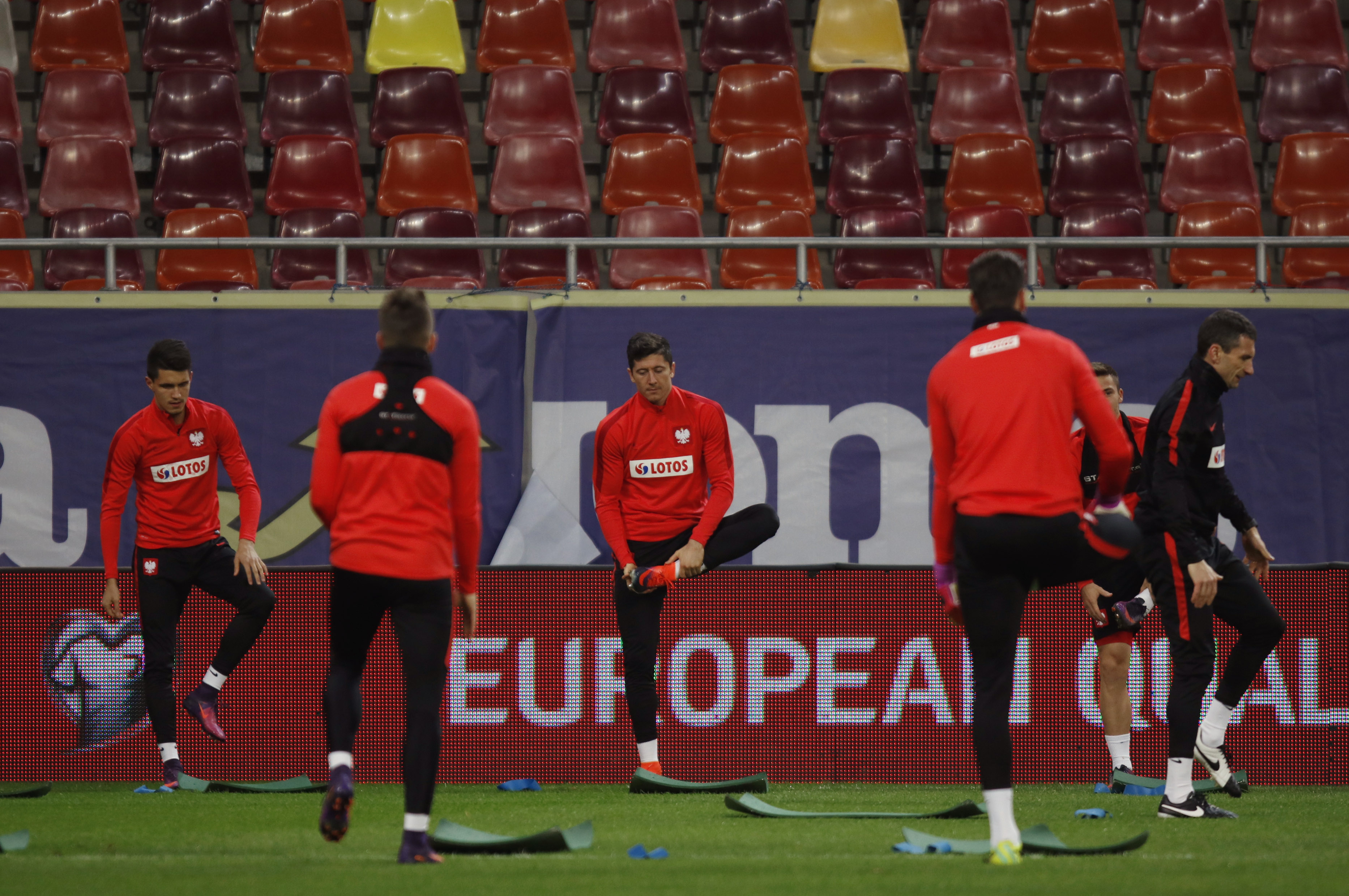 România - Polonia (vineri, 21.45, TVR 1). Leşii s-au ”dezmorţit" pe Arena Naţională / FOTO