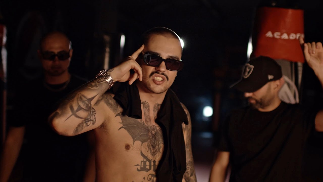 Jianu, un rapper român, a fost prins în flagrant într-un taxi din București și a recunoscut imediat