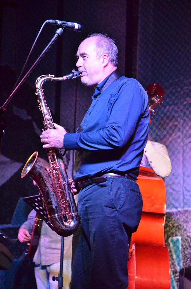 Ping pong-ul pe ritmuri de jazz a ajuns şi în România. Află unde întâlneşti această atmosferă / FOTO&VIDEO