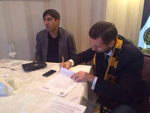 ARABIA SAUDITĂ / Sânmărtean a semnat contractul cu Al Ittihad / FOTO