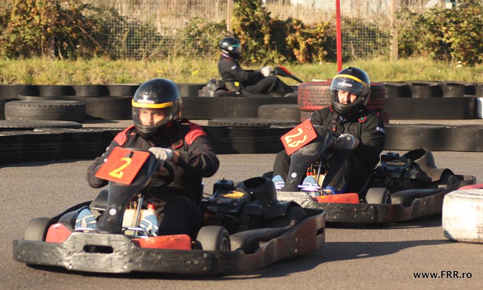 Stejarii s-au distrat la karting, în aşteptarea meciului cu naţionala Canadei, marți, ora 18:45 / GALERIE FOTO