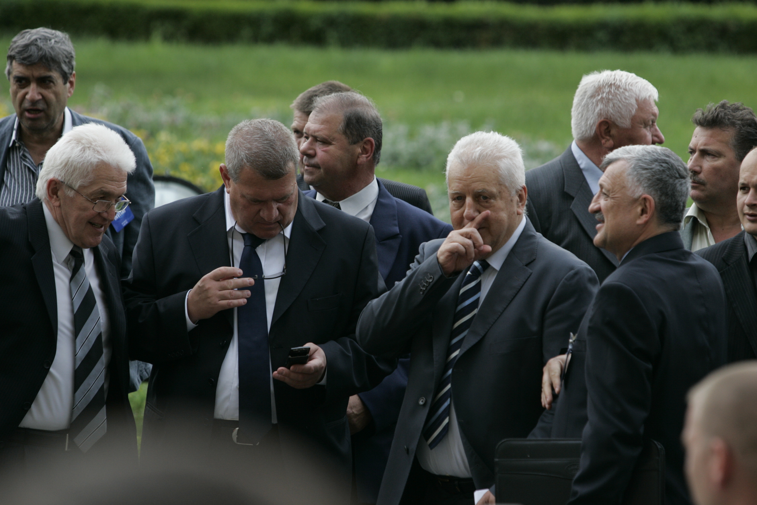 Federația cu două moașe! FRF anunță că împlinește, azi, 86 de ani, după ce forul fotbalistic românesc a sărbătorit Centenarul în 2009, sub conducerea lui Mircea Sandu
