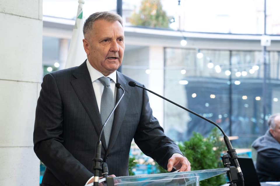 Súlyos baleset érte Molnár Gyulát, kórházba került a DK politikusa