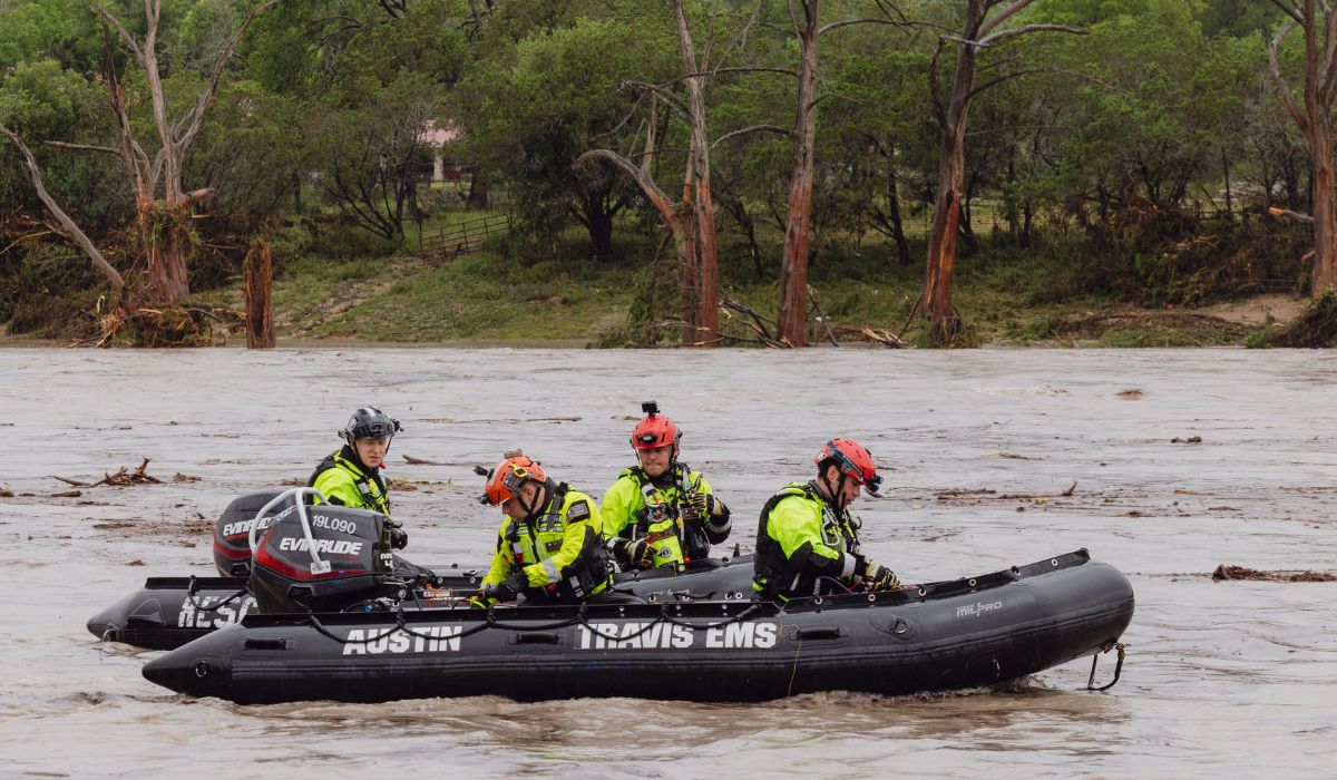 Ce a rămas în urma inundațiilor din Texas, unde au murit cel puțin 43 de oameni: 750 de copii se aflau într-o tabără complet distrusă de ape