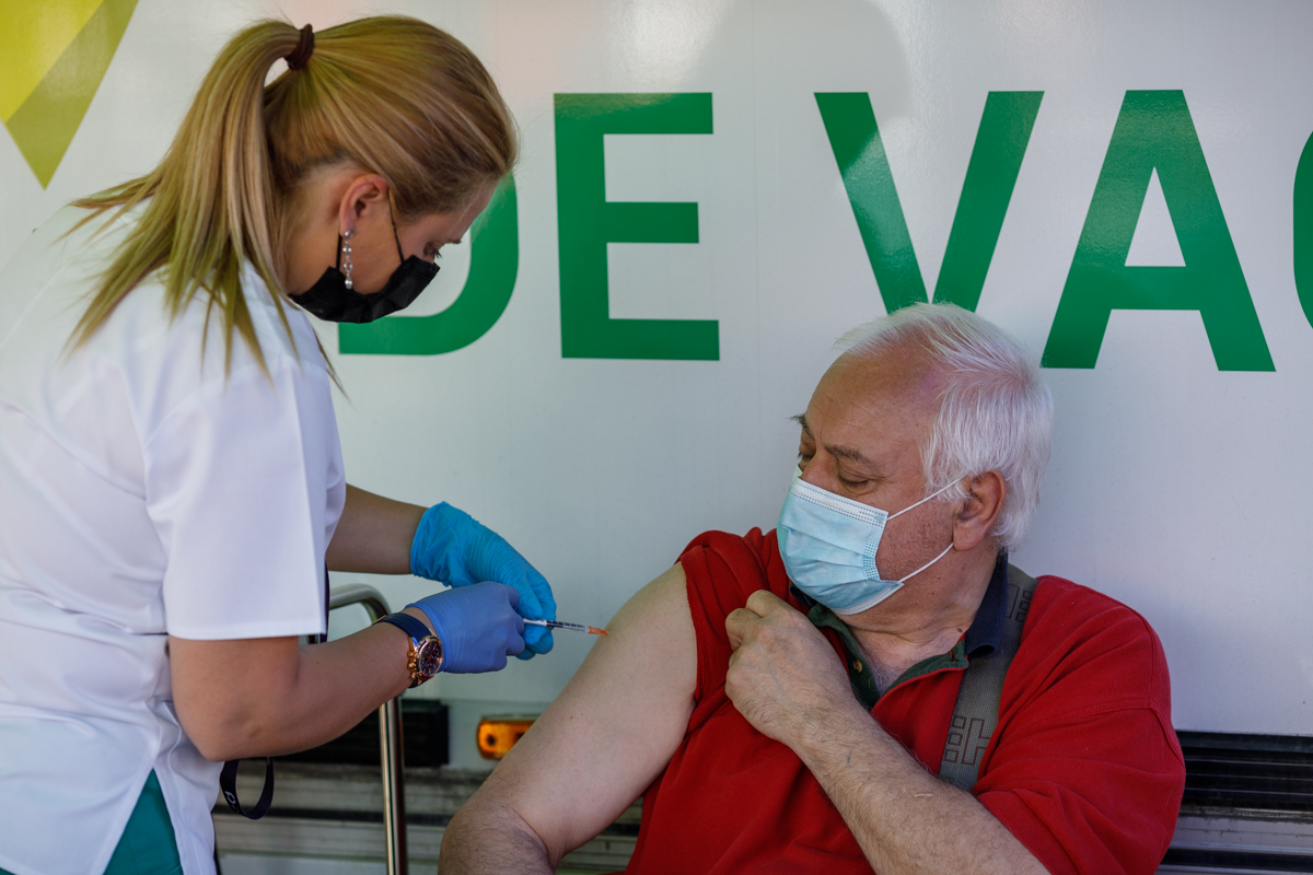 S-a deschis centrul de vaccinare din Obor. Mici gratis pentru cei care se imunizează anti-COVID