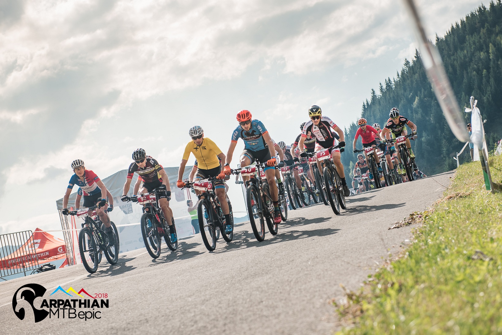 Carpathian MTB Epic 2018. Ariane Lüthi și Peeter Pruus, încoronați în Carpați | FOTO