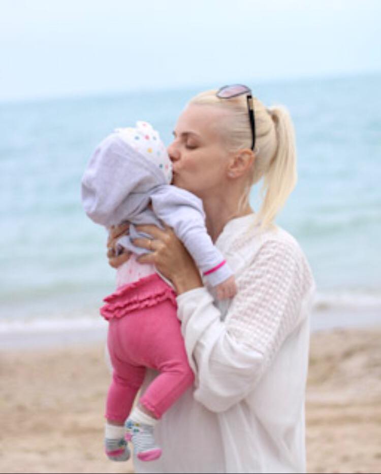 Jojo, mesaj plin de emoție de ziua ficei ei. "Am știut că ne va schimba viața în cel mai frumos sens" | FOTO