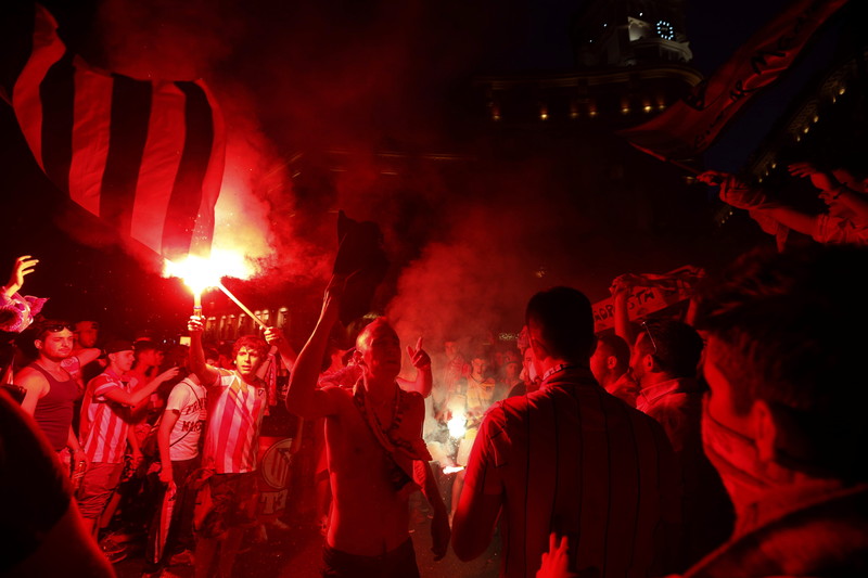 Noapte albă la Madrid! Fanii au celebrat câştigarea titlului