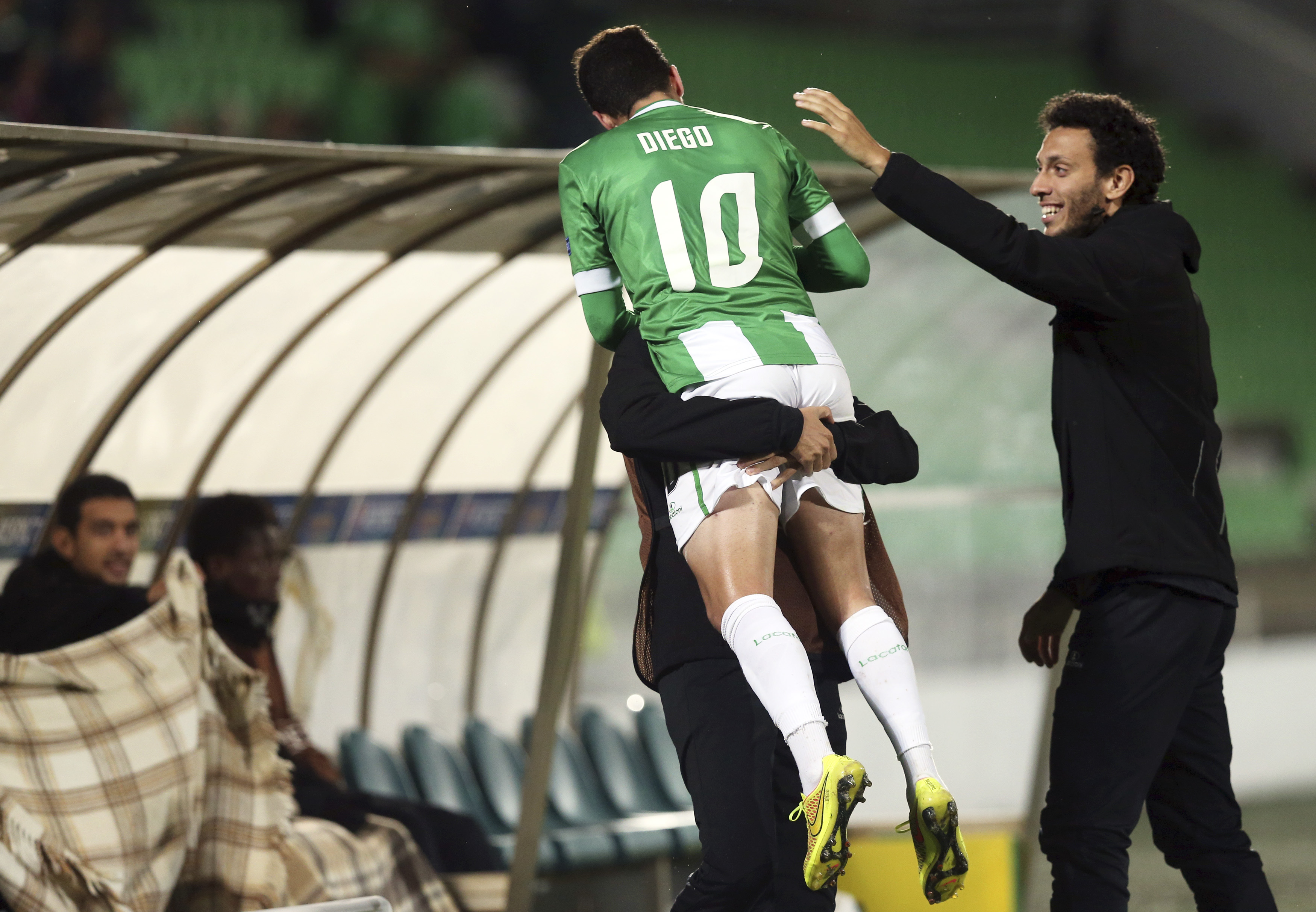 VIDEO / LIGA EUROPA: Rio Ave - Steaua 2-2. REGELE FILIP a egalat în prelungiri