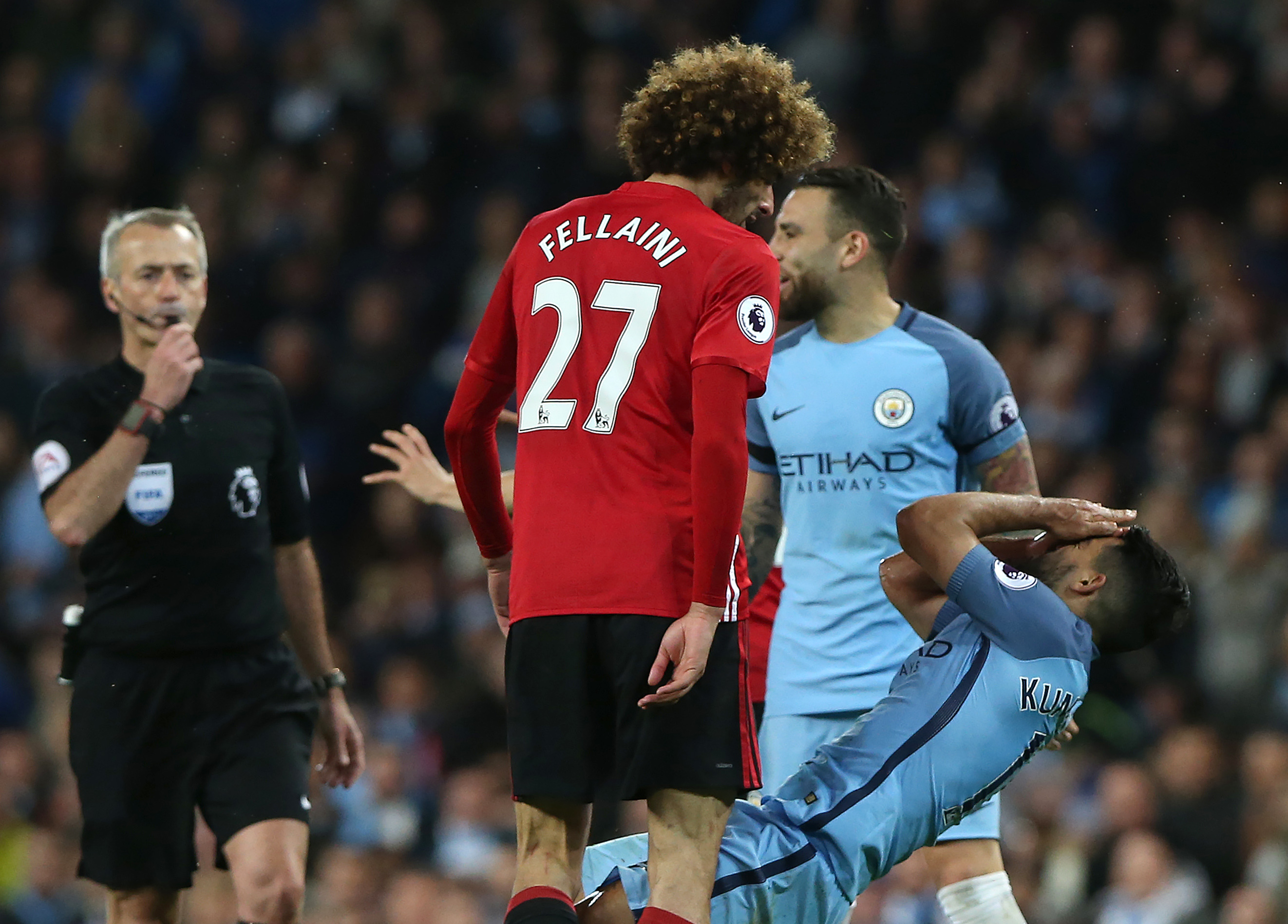 Anglia, etapa a 26-a. Restanța Manchester City - Manchester United s-a terminat egal. Fellaini l-a făcut KO pe Aguero | GALERIE FOTO&VIDEO