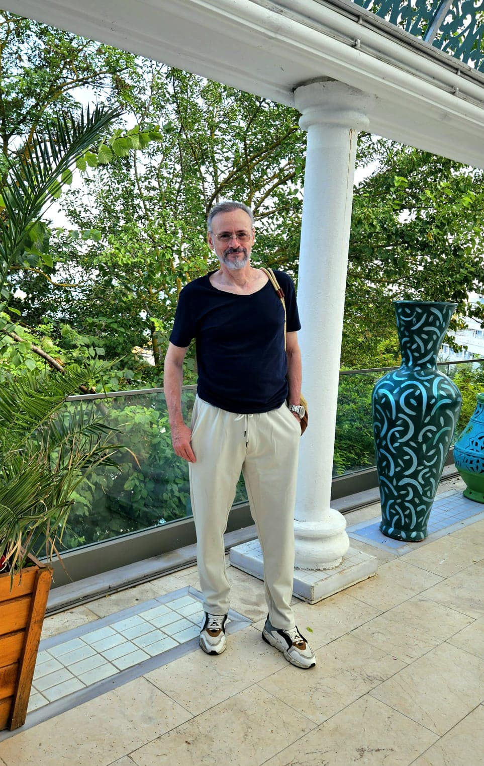 Cum ar trebui să se îmbrace și să se încalțe Nicușor Dan. Sfaturile lui Mihai Albu: „Mare atenție”