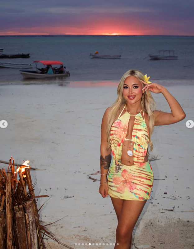 Imagini cu Raluca Zenga în costum de baie. Cum arată fosta soție a lui Walter Zenga la 44 de ani. „Viața se mișcă atât de repede”