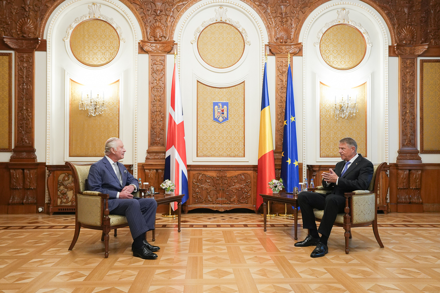 Regele Charles al III-lea a recitat din Eminescu la Palatul Cotroceni. „Întotdeauna m-am simțit acasă în România”