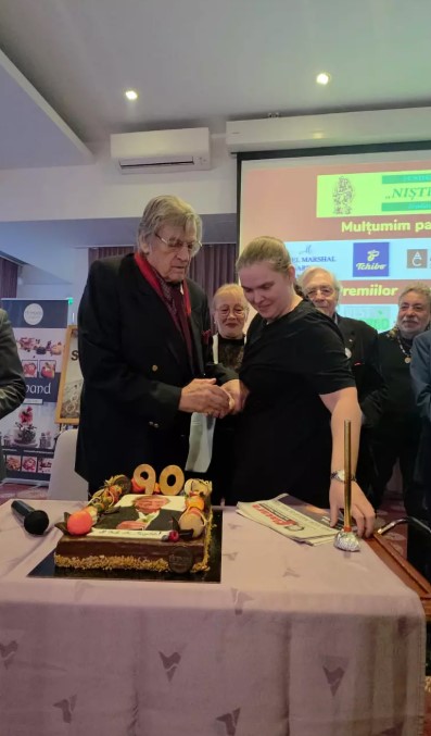 Cum a apărut Florin Piersic alături de soția sa, Anna Török. Gesturile dintre cei doi au atras toate privirile