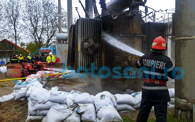 Mai multe transformatoare au luat foc în Botoșani. A fost convocat Comitetul pentru Situații de Urgență
