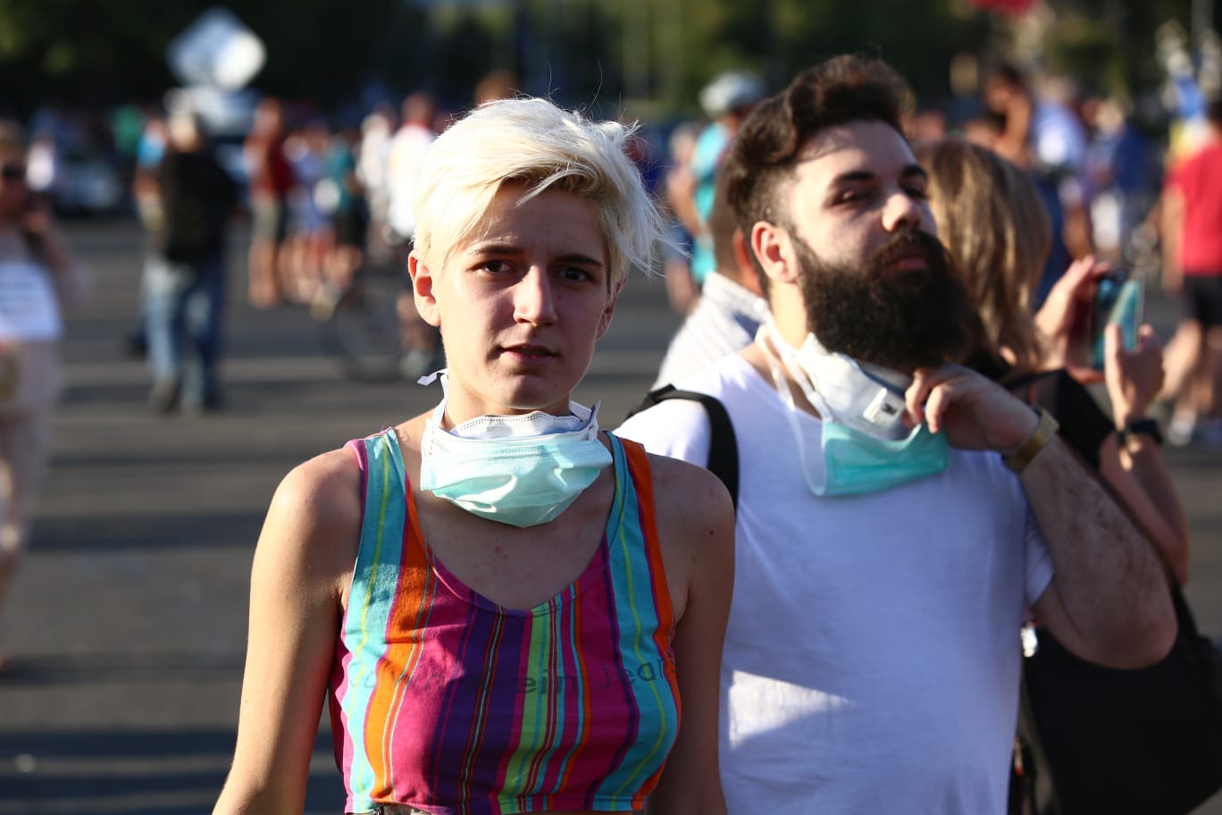 FOTO&VIDEO/ 50.000 de persoane au protestat în Piața Victoriei. Manifestația a fost una pașnică