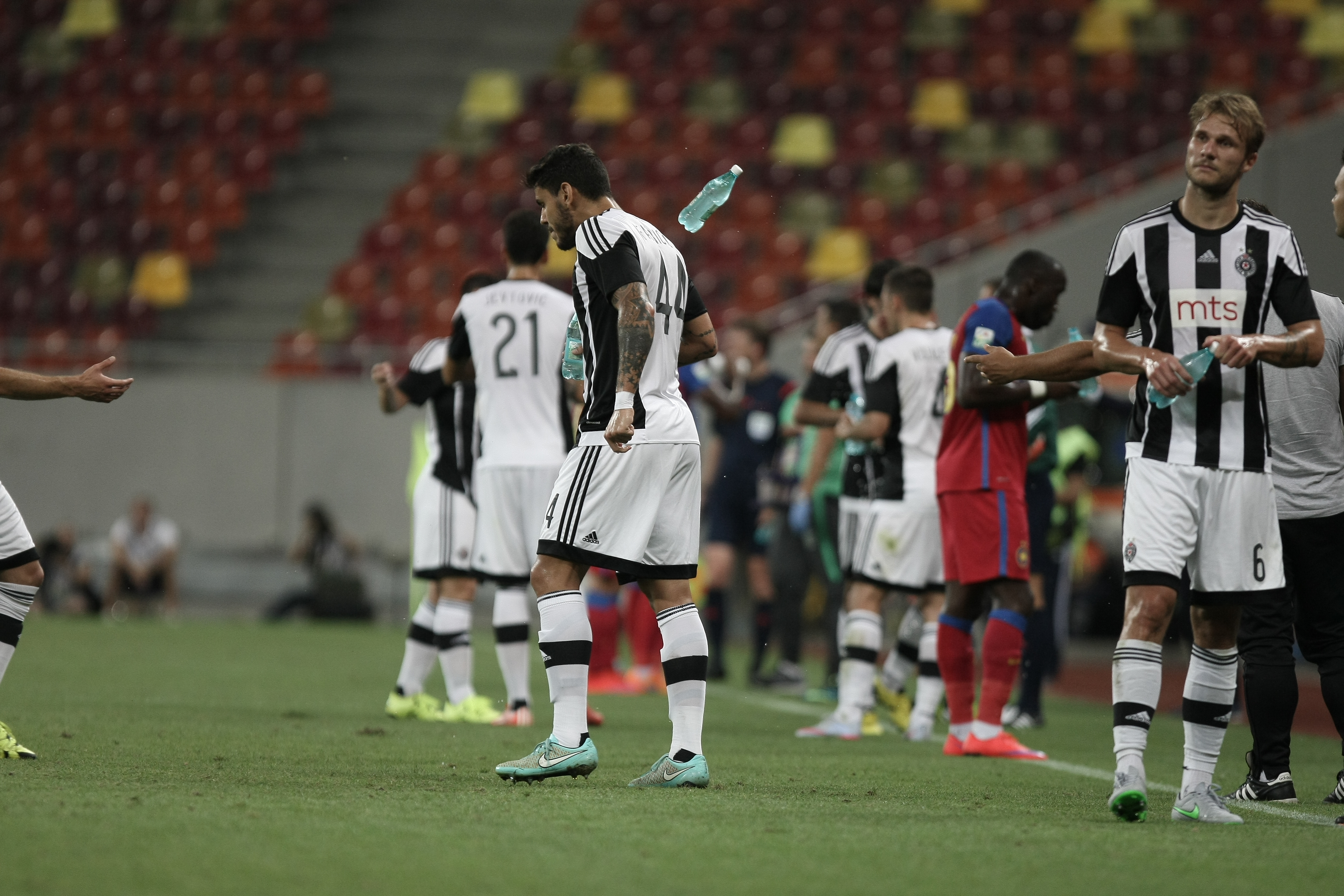 Steaua - Partizan 1-1 (Liga Campionilor, turul III preliminar, prima manșă). Gigi s-a rugat, Varela a egalat, iar calificarea în play-off se decide în infernul de la Belgrad / LIVE BLOG & VIDEO