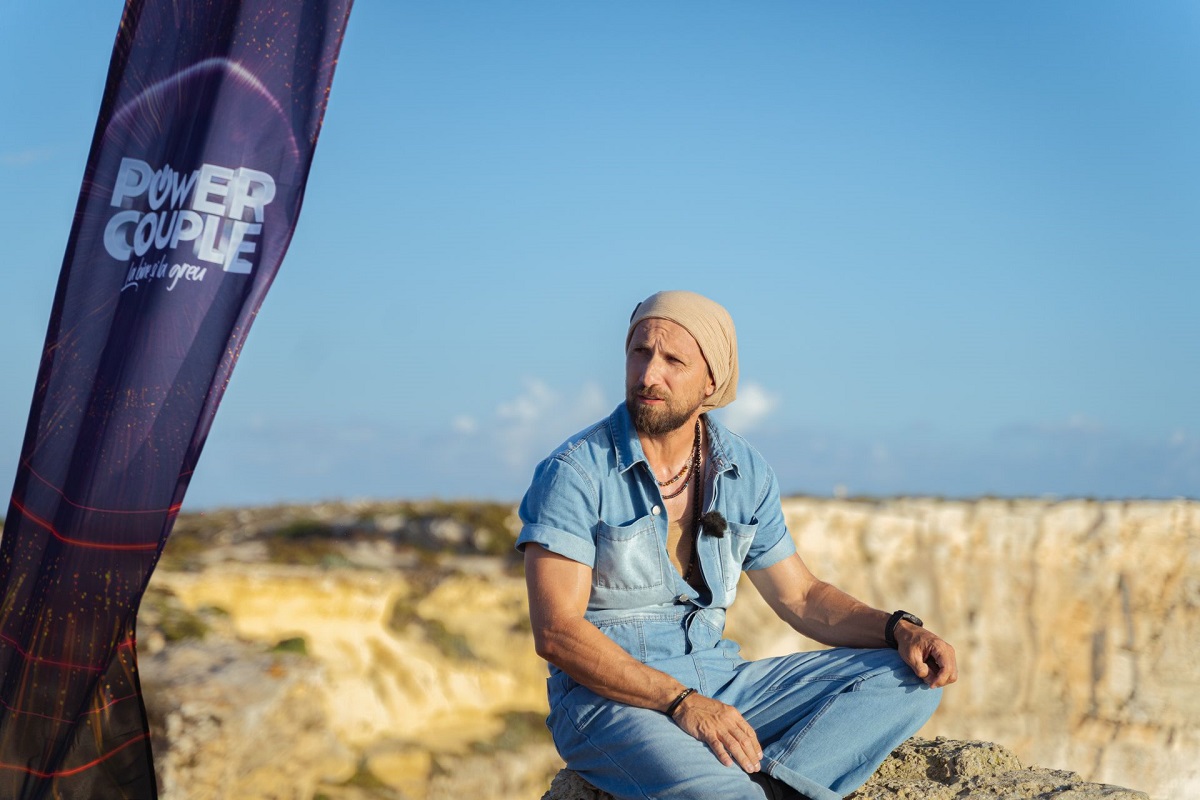 Dani Oțil prezintă „Power Couple România - La bine și la greu”, noua emisiune de la Antena 1. 9 cupluri de vedete participă