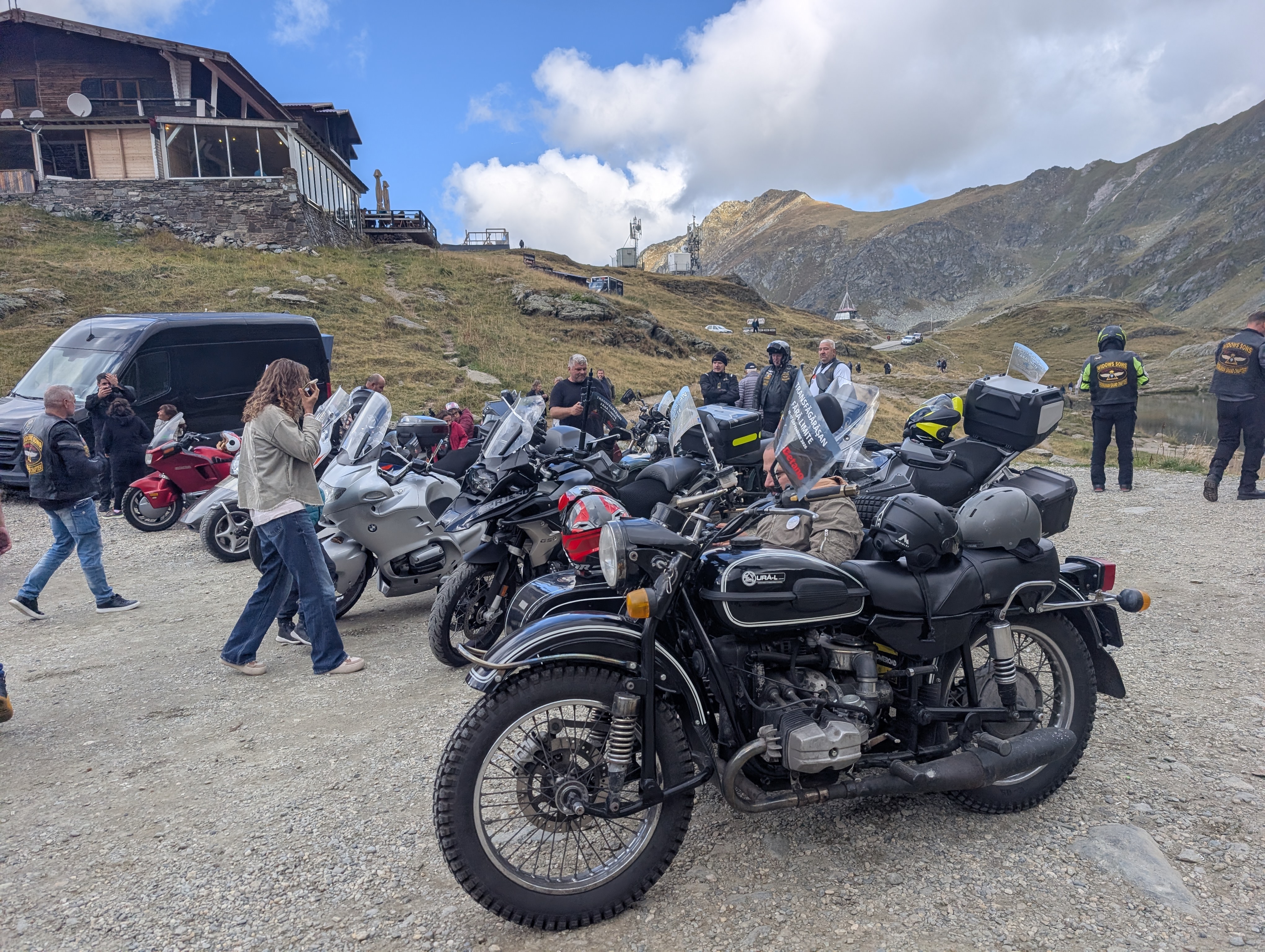 Transfăgărașanul, parcurs în motocicletă de persoane cu dizabilități
