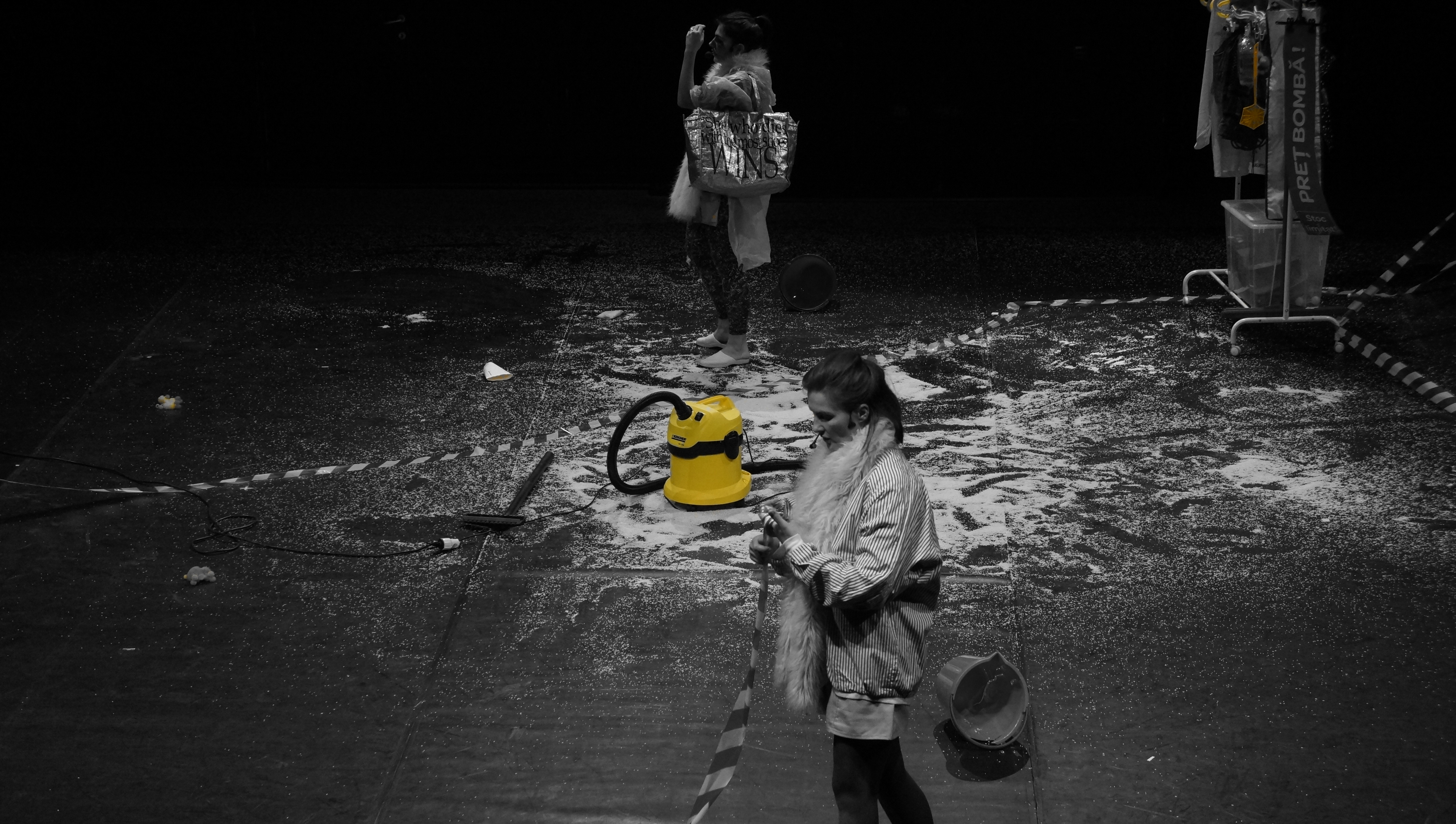Drama bonelor filipineze, într-o piesă de teatru. „Produse domestice” se joacă duminică, la Apollo 111 / FOTO