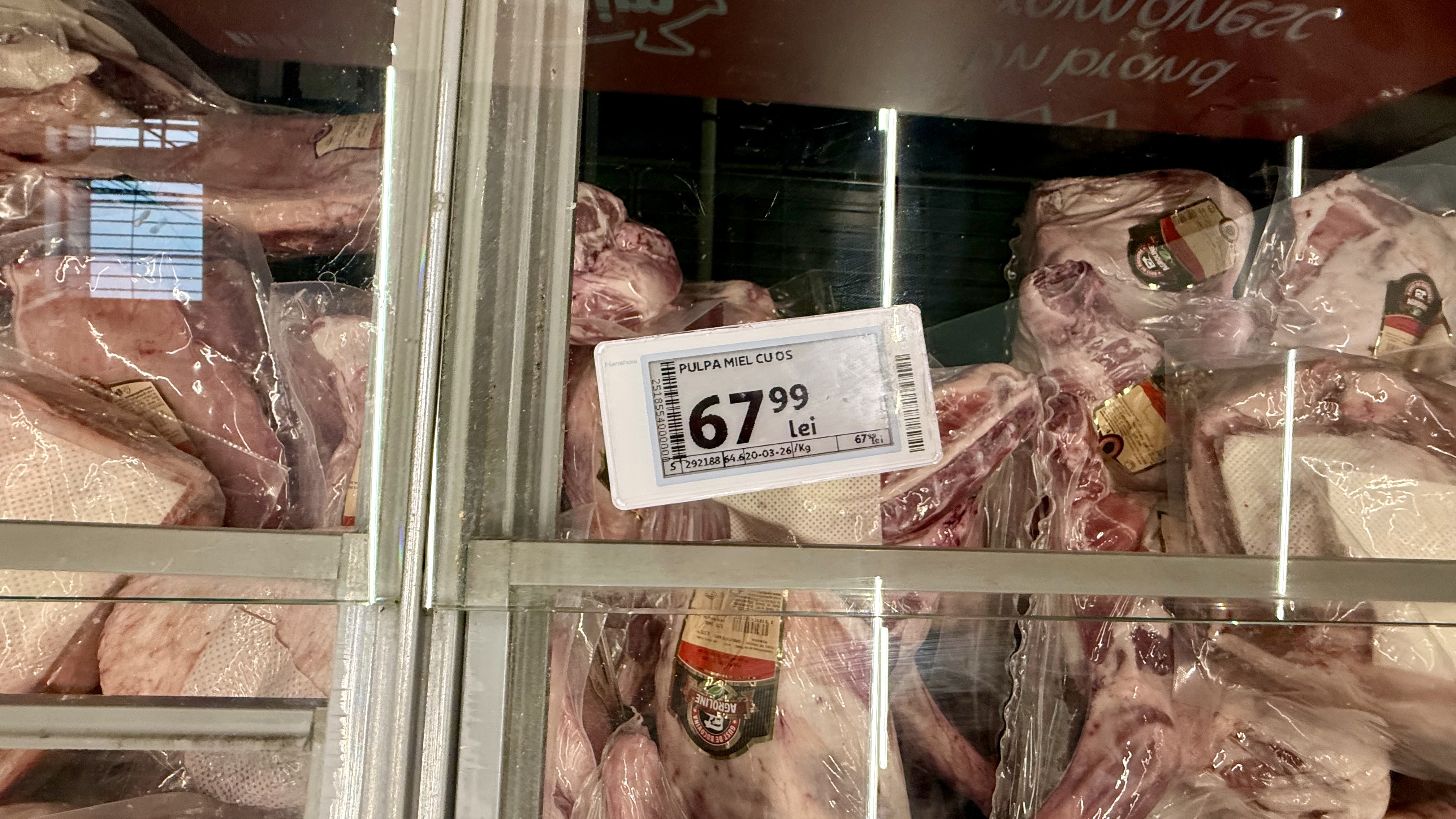 Cât costă kilogramul de carne de miel în supermarket? Mult mai scump decât în piață!