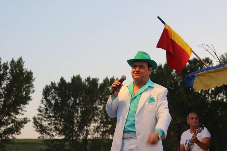 Ce a scos la vânzare cu 15.000 de euro Nelu Vlad, solistul trupei Azur: „Nu vedeți ce este în țara asta? Nu mai am timp”