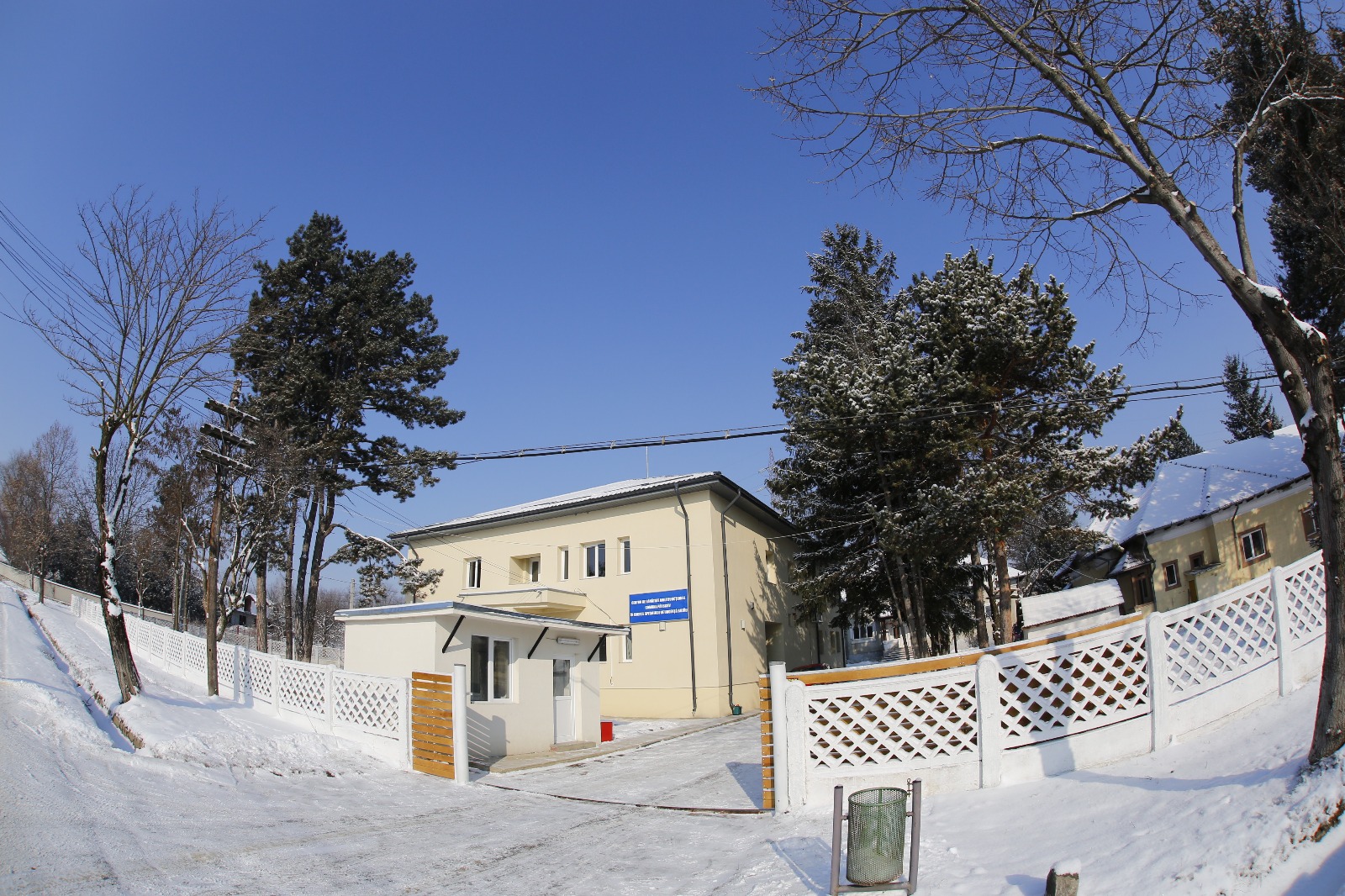 Locuitorii de pe Valea Buzăului au de joi un nou spital în locul celui închis de Guvernul Boc/FOTO