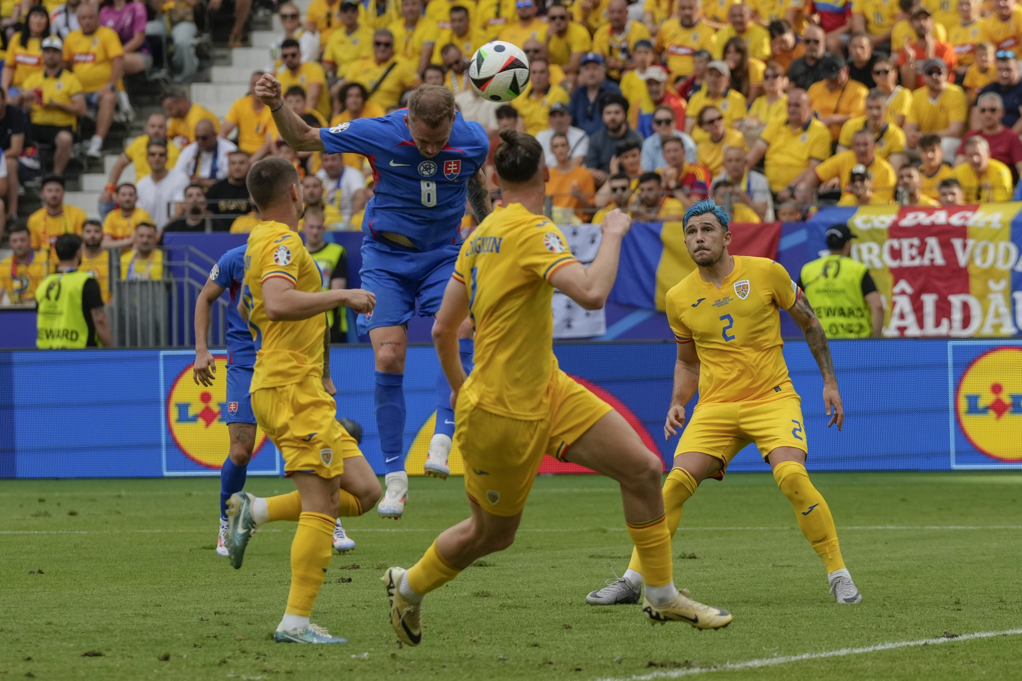 România - Slovacia 1-1 și „tricolorii” s-au calificat în „optimile” Euro 2024. Răzvan Marin a marcat din penalty, Florin Niță a securizat poarta