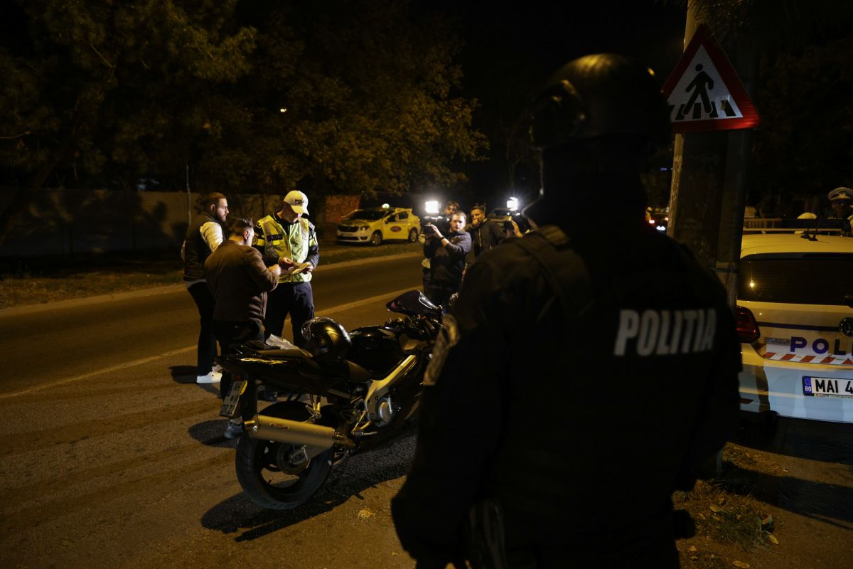 Șoferi băuți și care au consumat substanțe interzise, un autobuz neomologat în trafic și taxi fără autorizație, descoperite la un filtru al Poliției, sâmbătă noapte | VIDEO