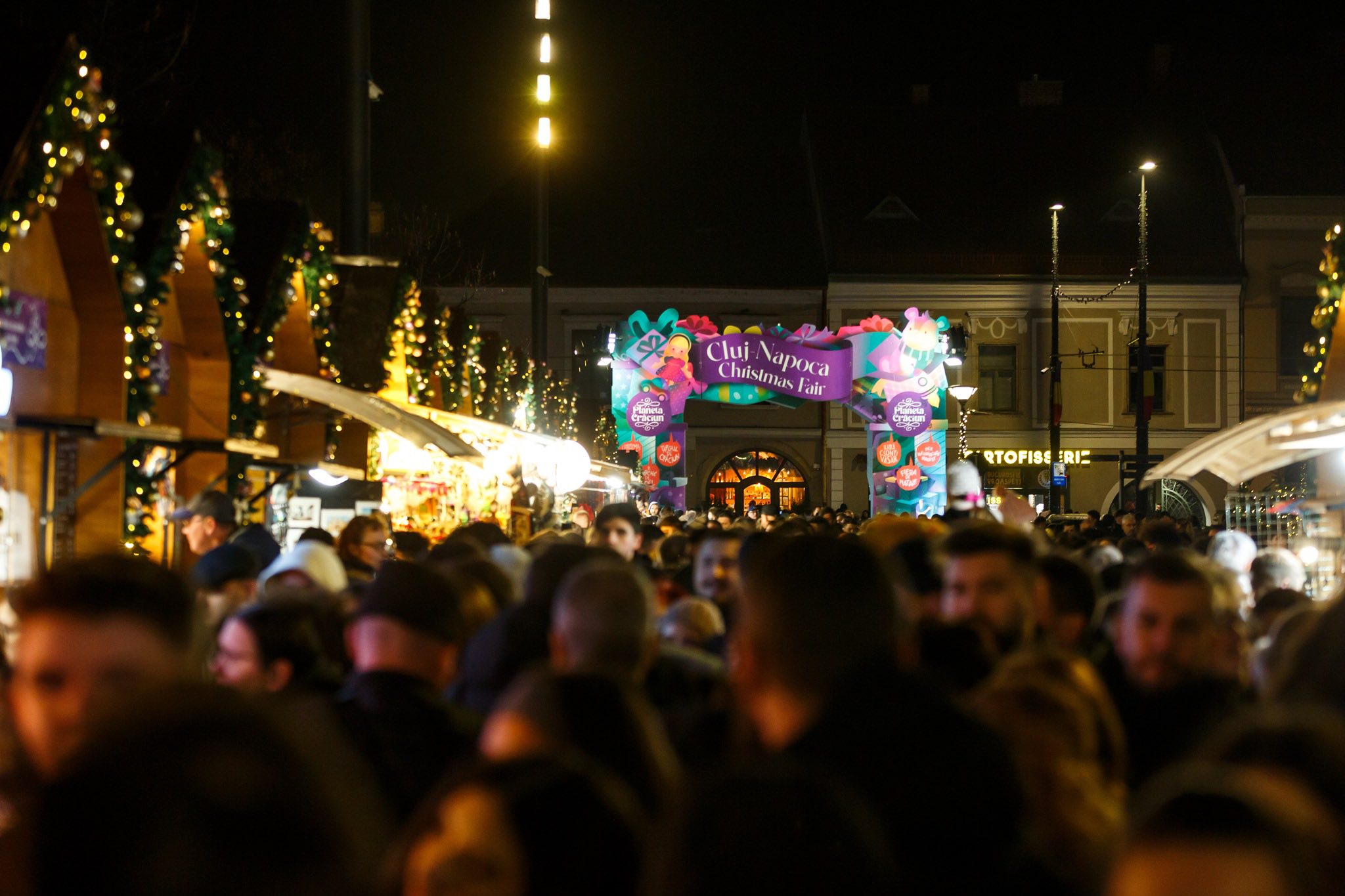 Cât a ajuns să coste o porție de ciolan cu iahnie de fasole la Târgul de Crăciun Cluj-Napoca 2025