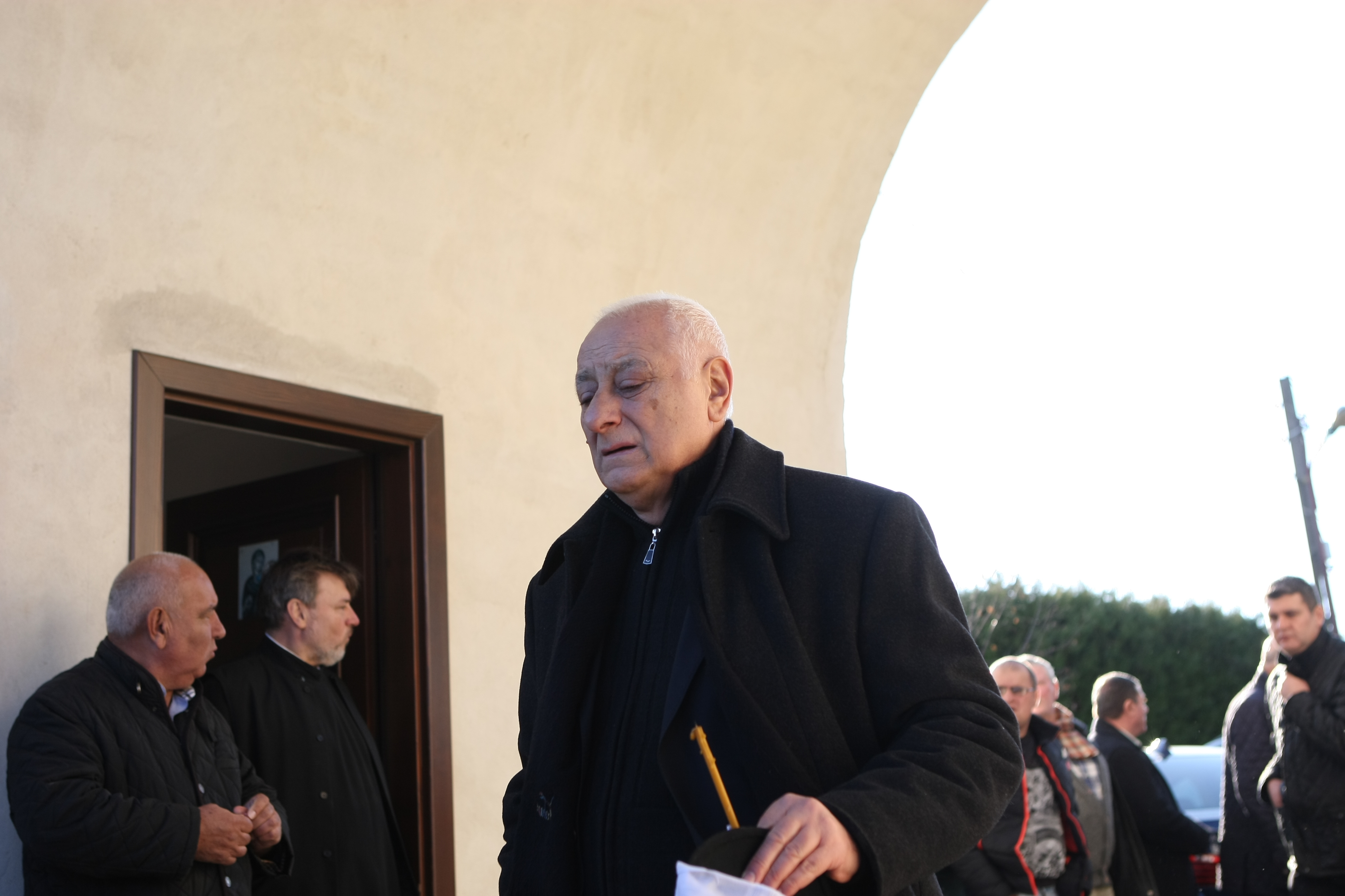Daniel Prodan a fost înmormântat, azi, la cimitirul Sf. Ilie din Voluntari. Promisiune în lacrimi făcută de Gică Popescu: ”Îți vom îndeplini visul” | GALERIE FOTO