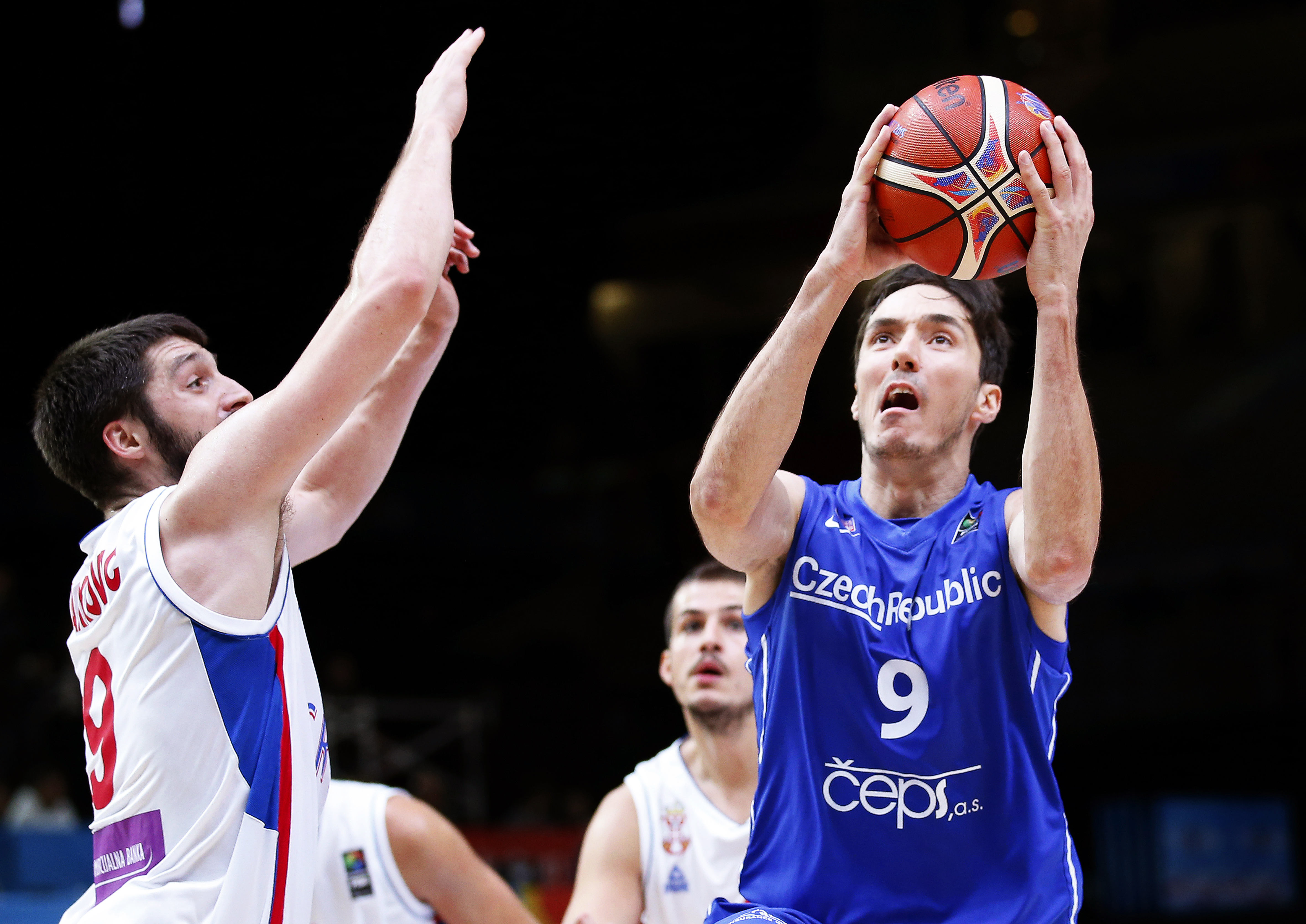 Cehul Jiri Welsch ar fi jucat golf dacă nu era baschetbalist. A evoluat 4 ani în NBA, dar nu se mai uită la meciuri! A făcut pe omul-păianjen! / VIDEO