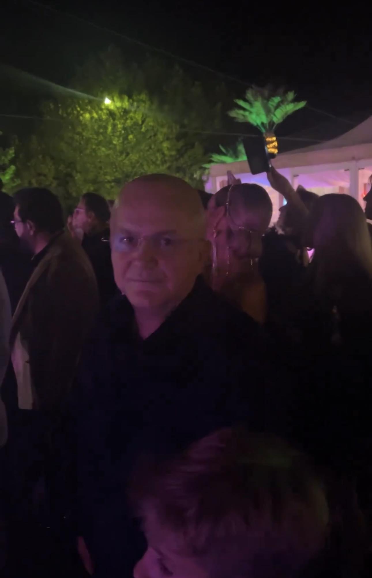 Alin Oprea s-a căsătorit religios cu Medana. Imagini de la nunta ca-n filme a solistului de la Talisman