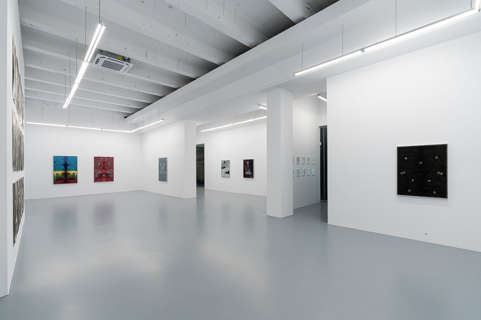 Cine este și de ce trebuie urmărit Radu Pandele, artistul care combină pictura cu noile tehnologii: „În România este un teritoriu foarte bun pentru artă acum, o epocă de aur, în București cel puțin”