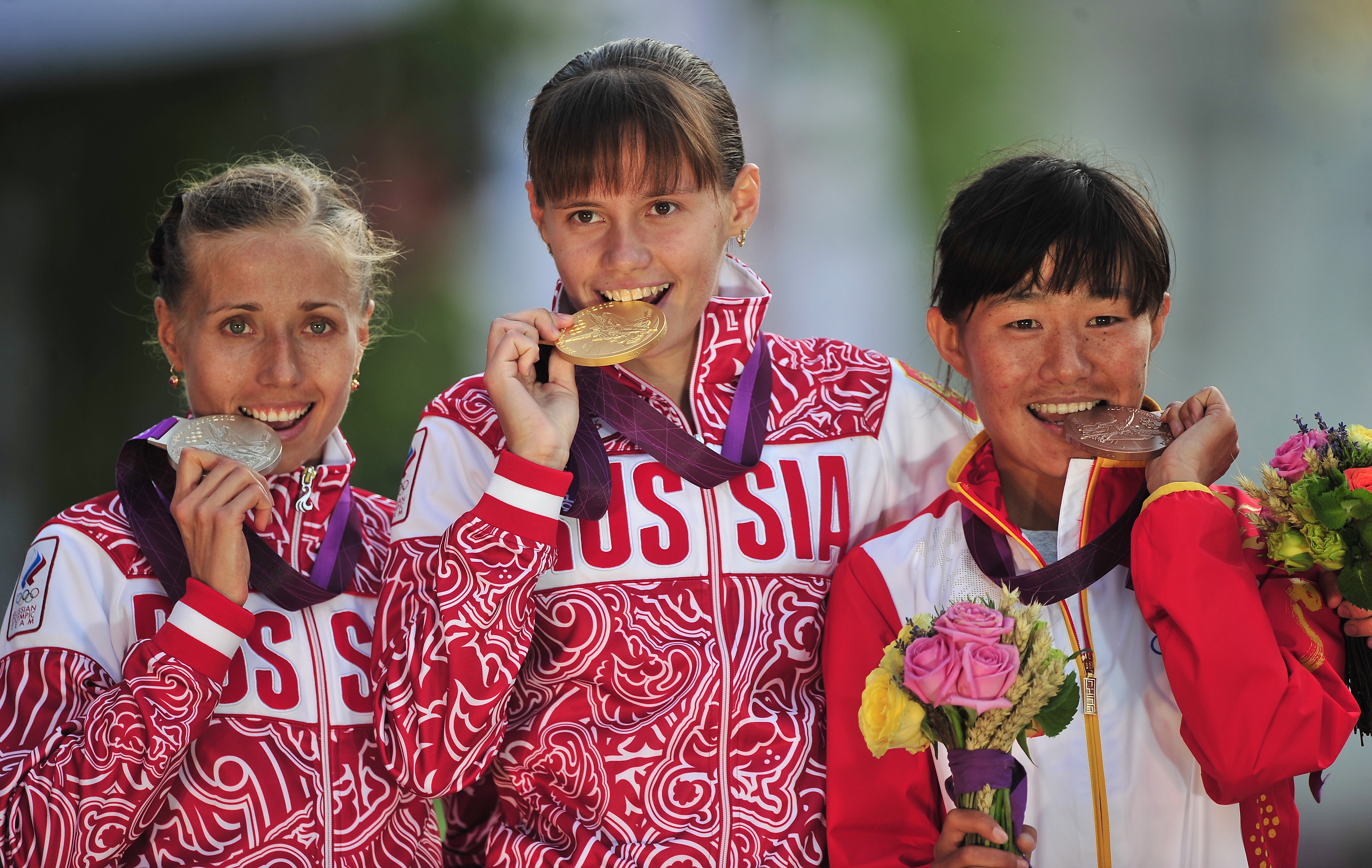 O campioană olimpică e suspectată că a participat la un concurs deşi este suspendată