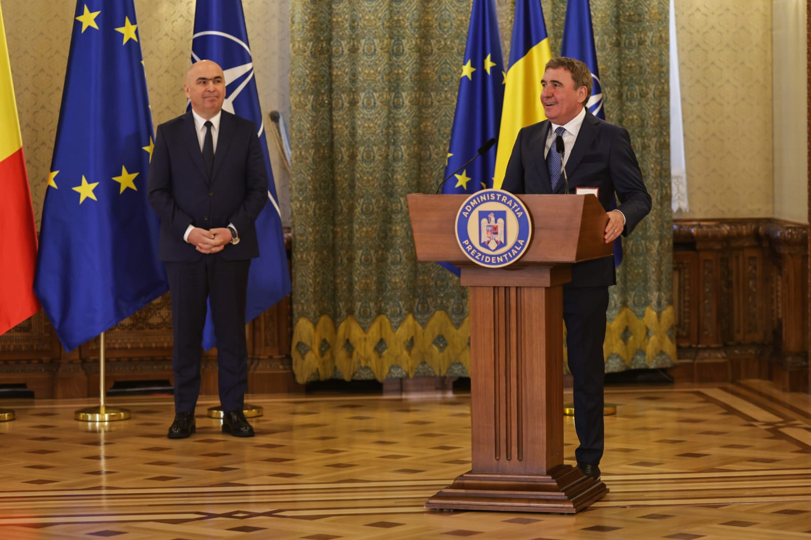 Gheorghe Hagi, decorat la Cotroceni de Ilie Bolojan: „Am muncit 50 de ani pentru acest moment”