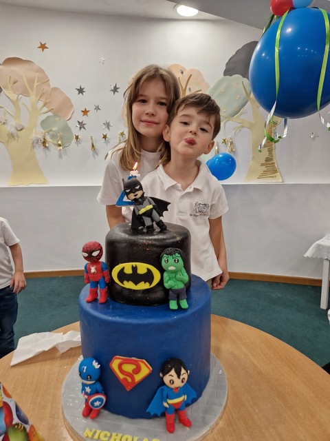 Ela Crăciun a participat la toate festivitățile de absolvire ale copiilor ei. „S-au suprapus. Am alergat într-un suflet”
