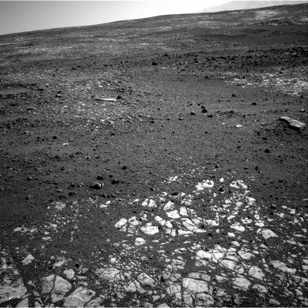 GALERIE FOTO | Ultimele imagini surprinse pe planeta Marte. Robotul Curiosity al NASA continuă studiul planetei