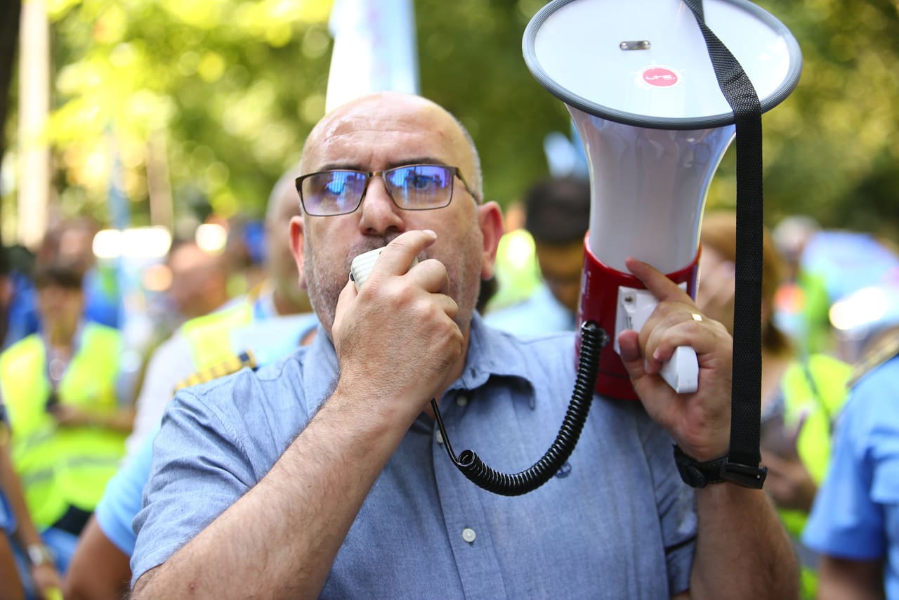 Sindicaliștii din Poliție și penitenciare, protest la Guvern și la sediile PSD și PNL. „Salariul este neatractiv, egal cu al unui muncitor necalificat”