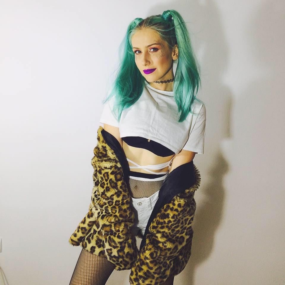 Cele mai sexy ipostaze cu Ester Peony, câștigătoarea Eurovision România 2019 | FOTO