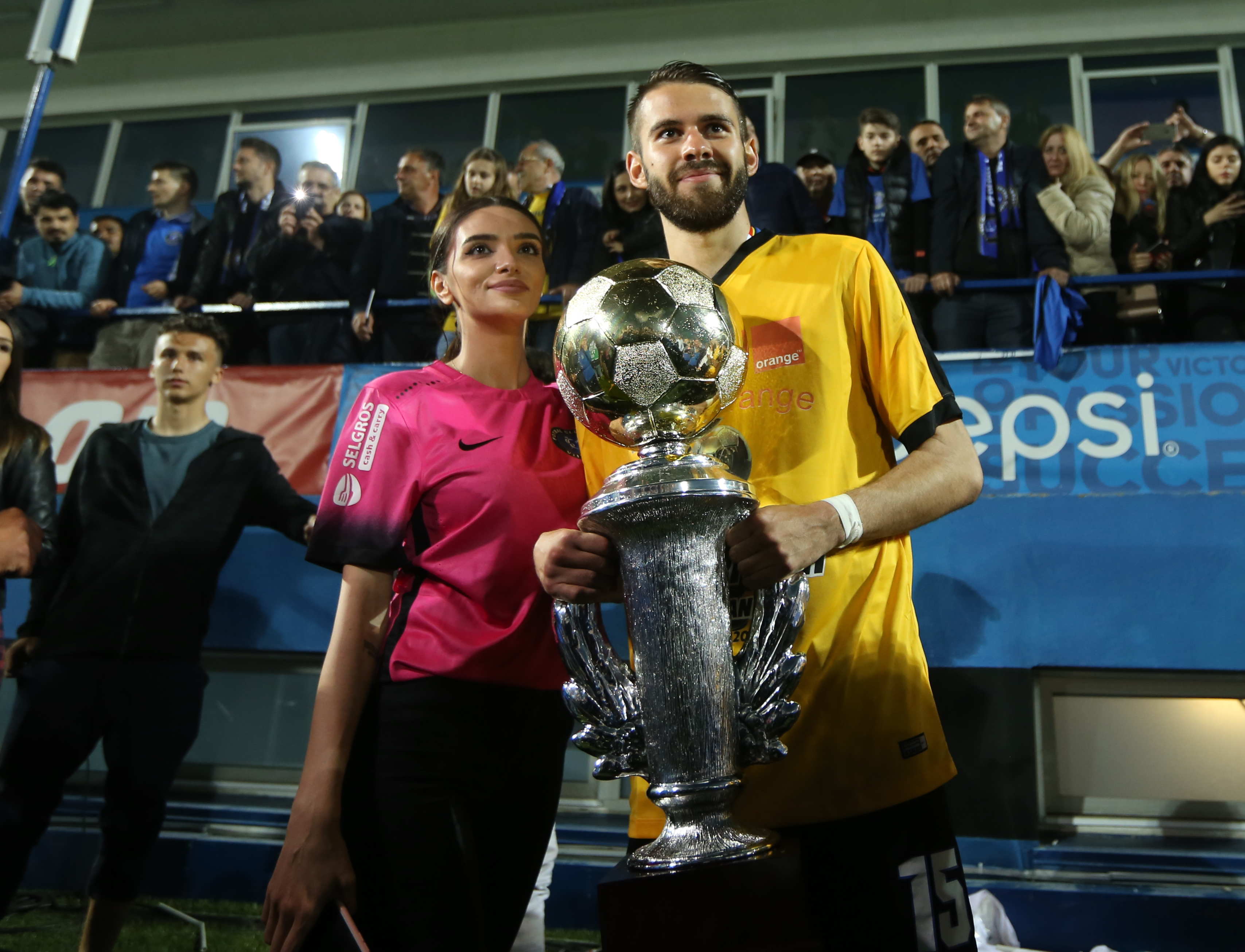 Liga 1, play-off, ultima etapă: Viitorul - CFR Cluj, FCSB - CSU Craiova, Dinamo - Astra. Lacrima lui Ovidiu! Hagi plânge de bucurie, după primul titlu din carieră! Viitorul Constanța, noua campioană!!! / LIVE BLOG