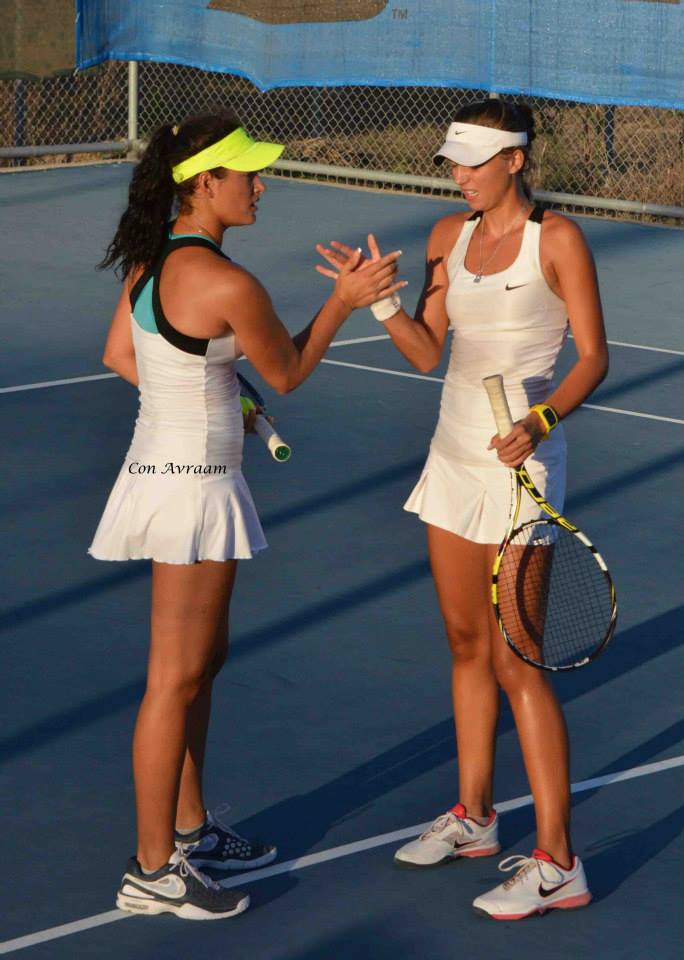 Un mare talent al tenisului tricolor se stinge în Cipru: ”Caut sponsor, pentru a-mi realiza visul!”. Raluca Șerban a intrat pe mâna antrenorului care l-a făcut mare pe Baghdatis. Sportiva este valoroasă, dar și frumoasă / GALERIE FOTO