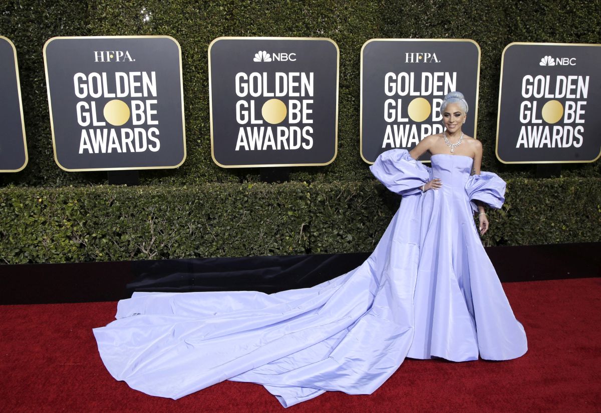 FOTO | Lady Gaga, omagiu incredibil la Globurile de Aur 2019! De ce a ales să poarte superba rochie mov
