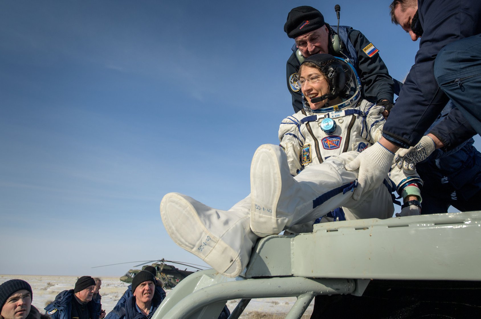 O astronaută a doborât recordul pentru cel mai mult timp petrecut în spațiu. Fotografiile uluitoare pe care le-a realizat în cele 328 de zile
