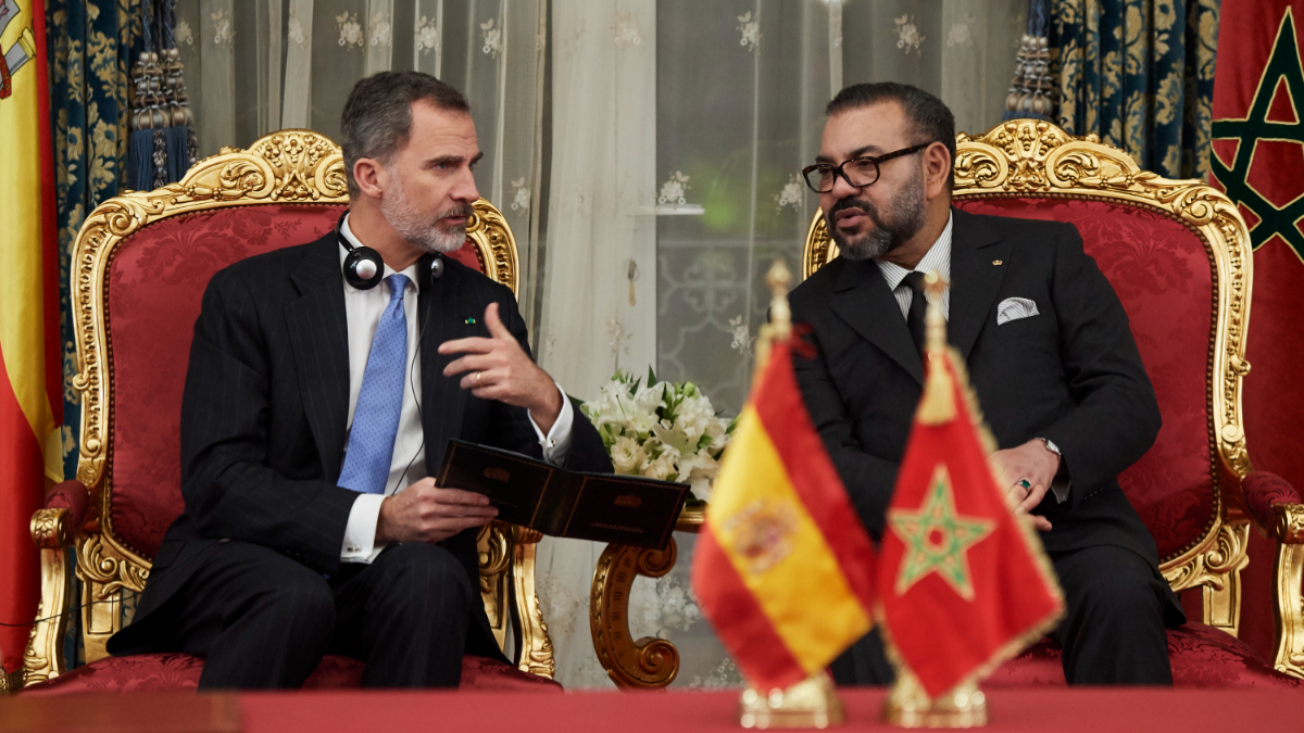 King Felipe VI of Spain (L) and King Mohammed VI of Morocco (R) attend the signing of bilateral agreements at the Agdal Royal Palace on February 13, 2019, in Rabat, Morocco. [Photo by Carlos R. Alvarez/WireImage]