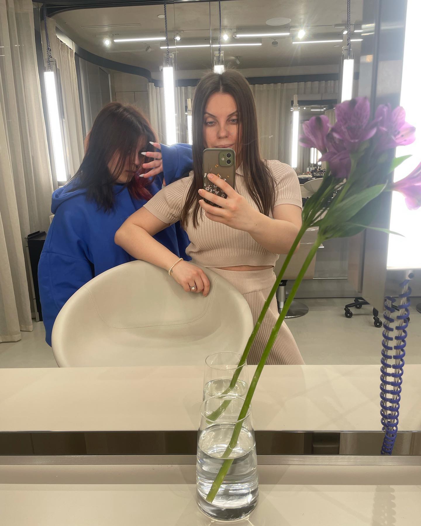 O rusoaică de 14 ani a plătit doi adolescenți ca să-i ucidă mama. Trupul femeii a fost găsit într-un tomberon, lângă Moscova