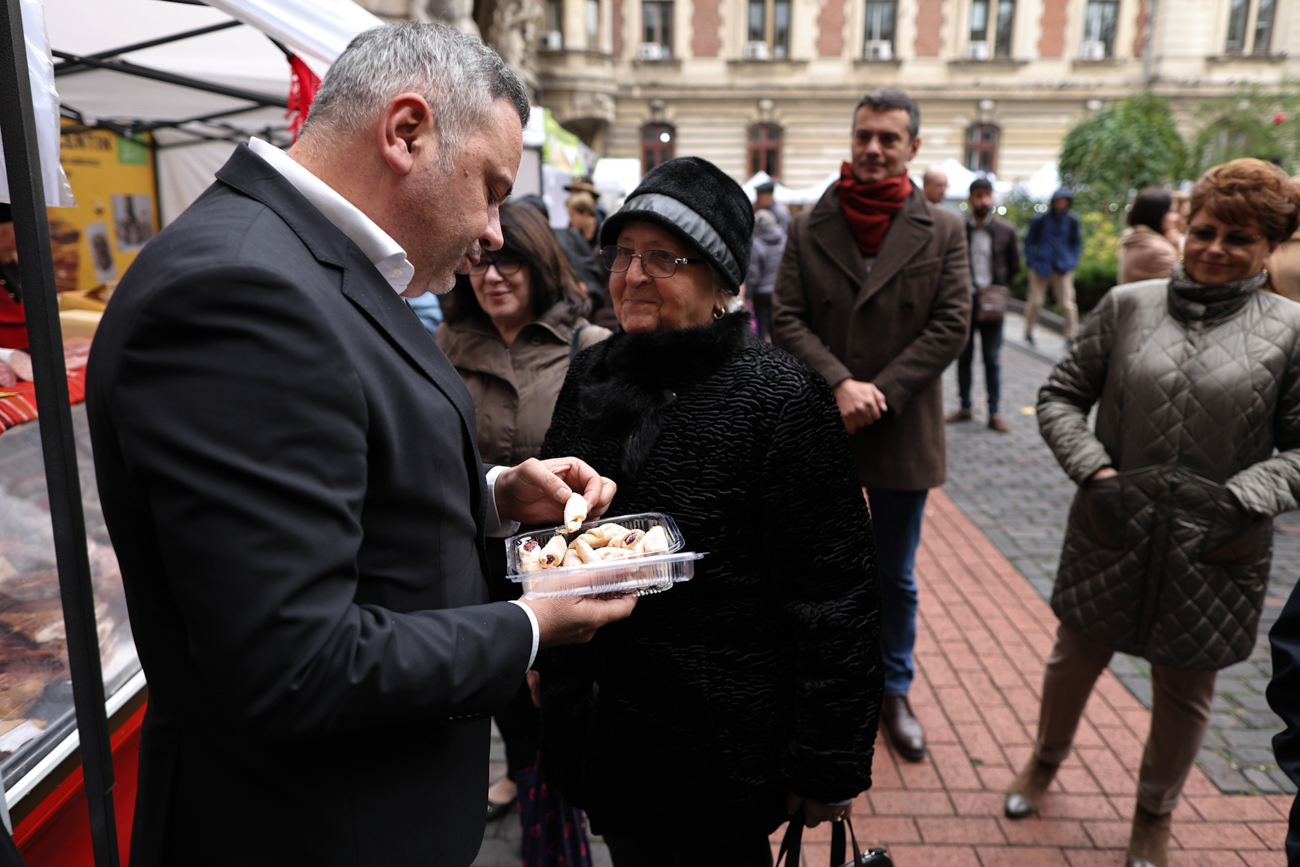 Spectacol culinar în curtea Ministerului Agriculturii. Am vizitat „Târgul de lăsatu’ secului” din București