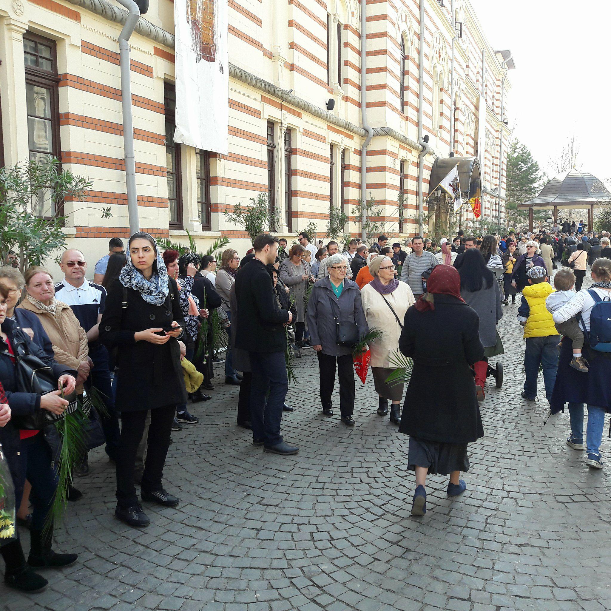 Pelerinaje de Florii organizate în mai multe orașe din țară, inclusiv în București (FOTO & VIDEO)